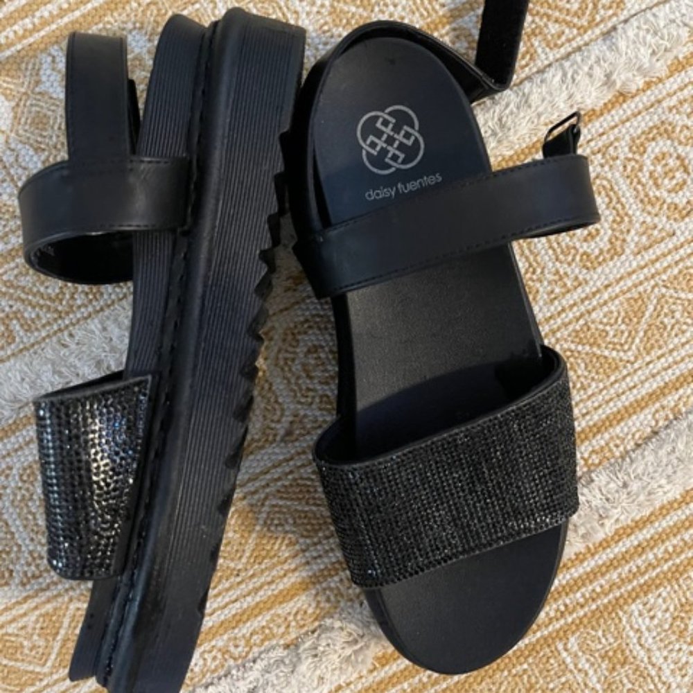 COPY - Daisy Fuentes sandals, black, size 9